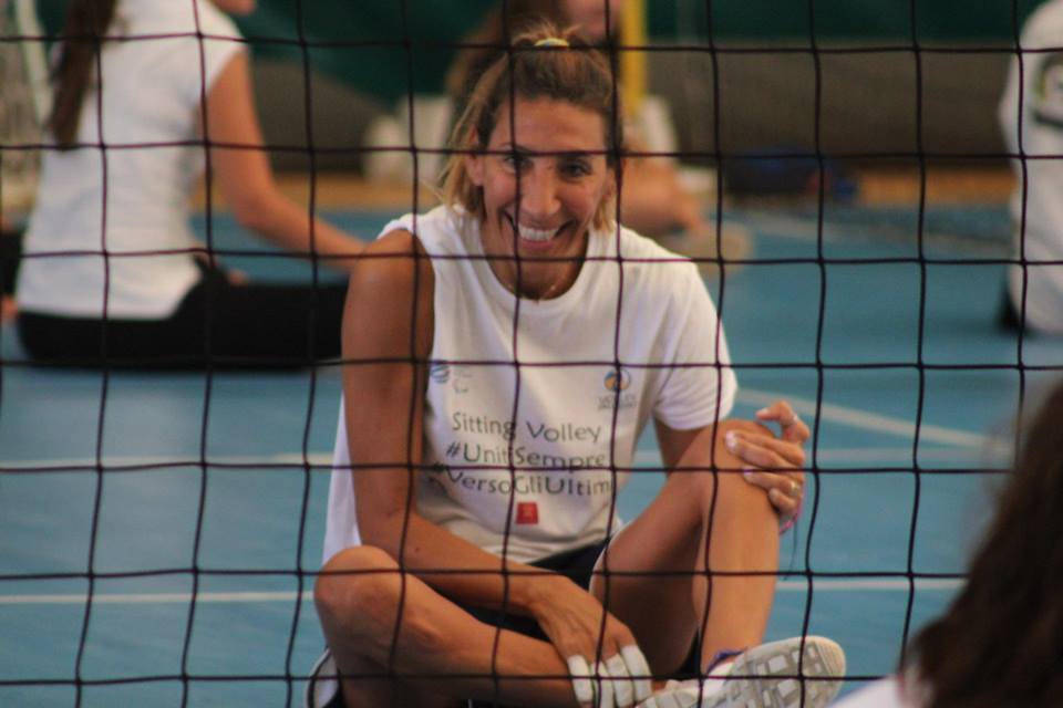 Linda Troiano che capovolge la pallavolo