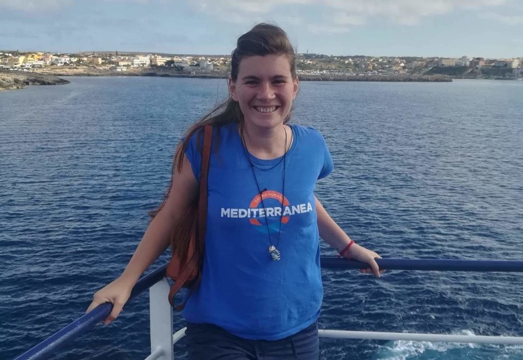 A Lampedusa senza soldi e in autostop: il viaggio possibile di Barbara