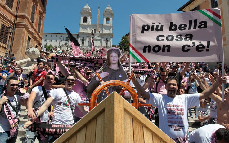 Viva il Festino con la maglia rosa